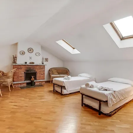 Apartamento Apt. Annamaria: Family-friendly 2br Base For Trips - Happy Laveno-Mombello
