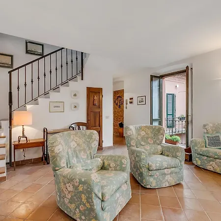 Apartamento Apt. Annamaria: Family-friendly 2br Base For Trips - Happy