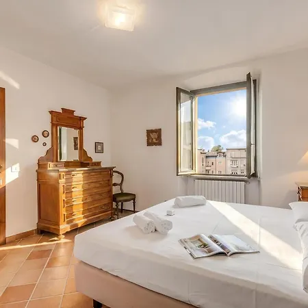 Apt. Annamaria: Family-friendly 2br Base For Trips - Happy Apartamento Laveno-Mombello